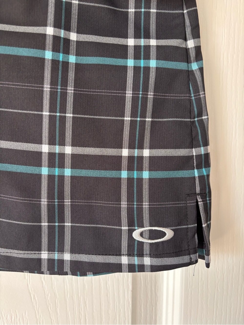 Oakley Palm Skirt Athletic Skort plaid women’s size 6 built in shorts sporty - Picture 3 of 10